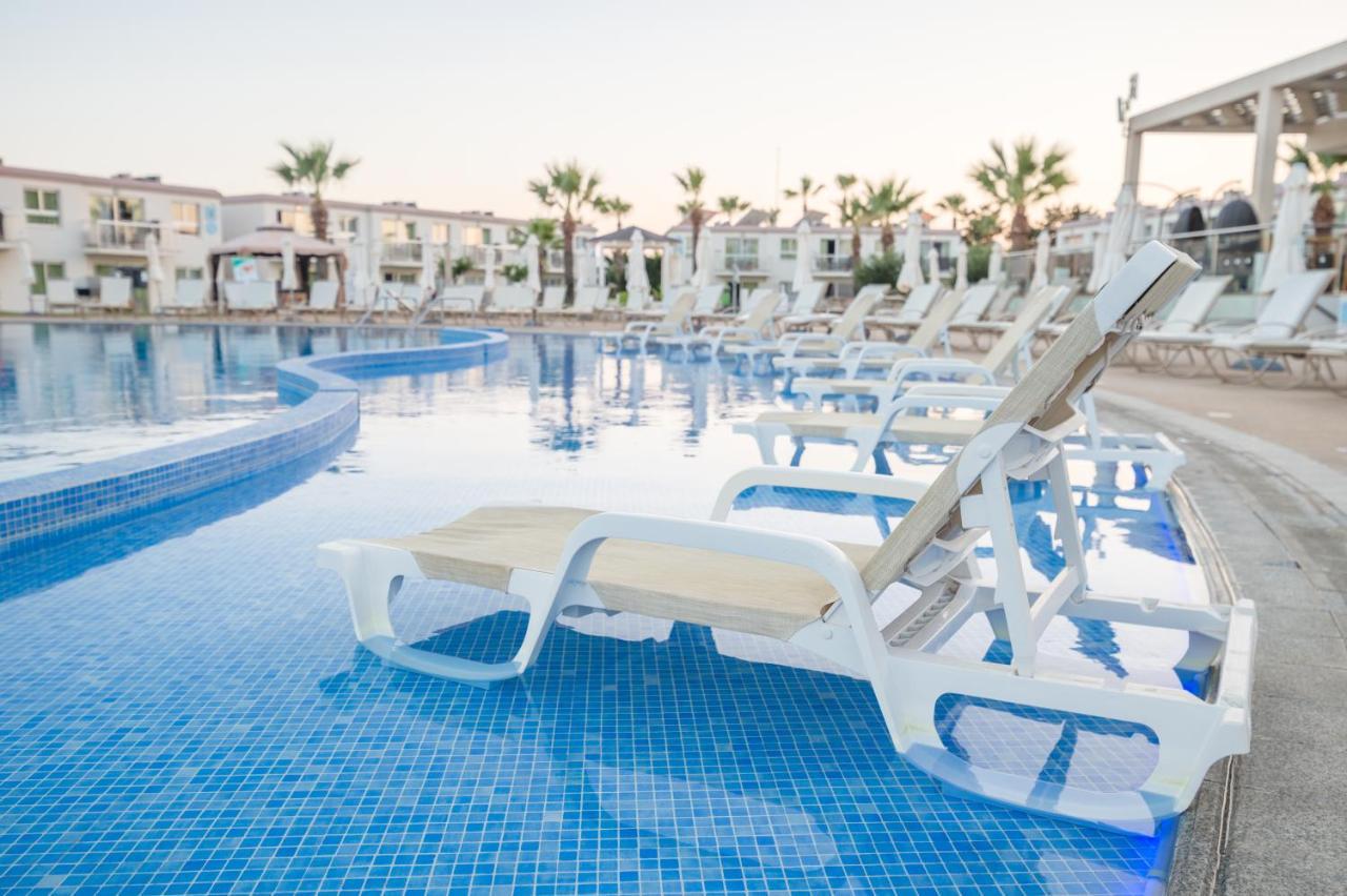 Sunprime Ayia Napa Suites - Adults Only Buitenkant foto